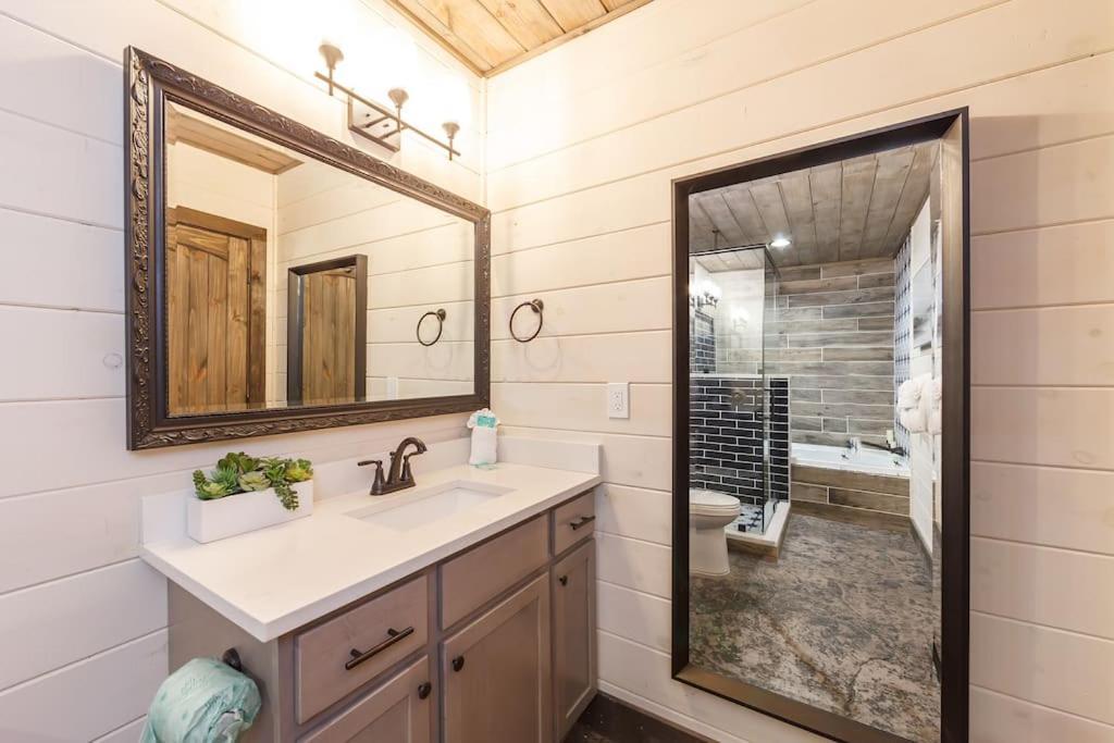 Romantic A-Frame Private Hottub Firepit Neargsmnp Sevierville Luaran gambar